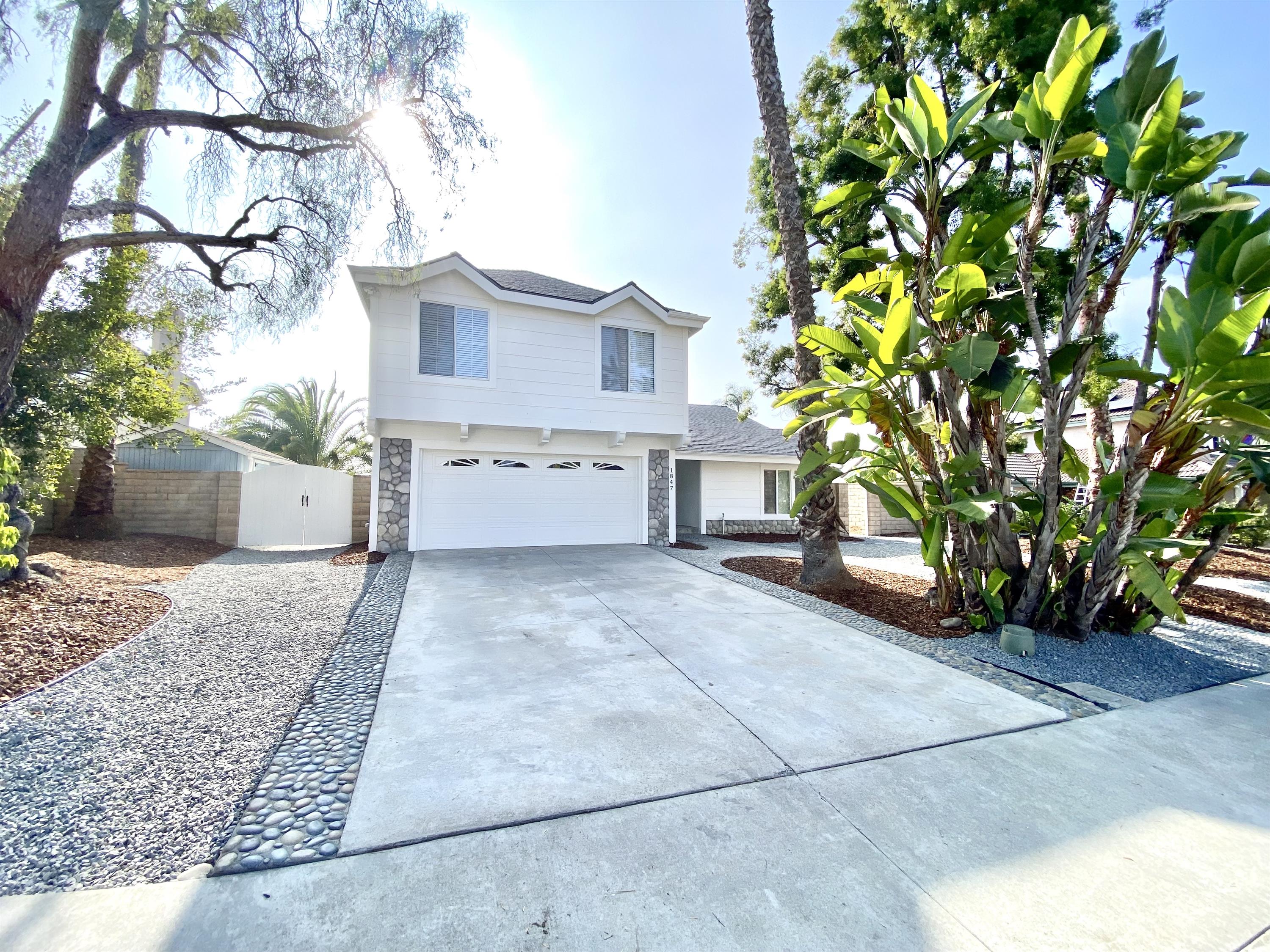 1847 Lotus Court